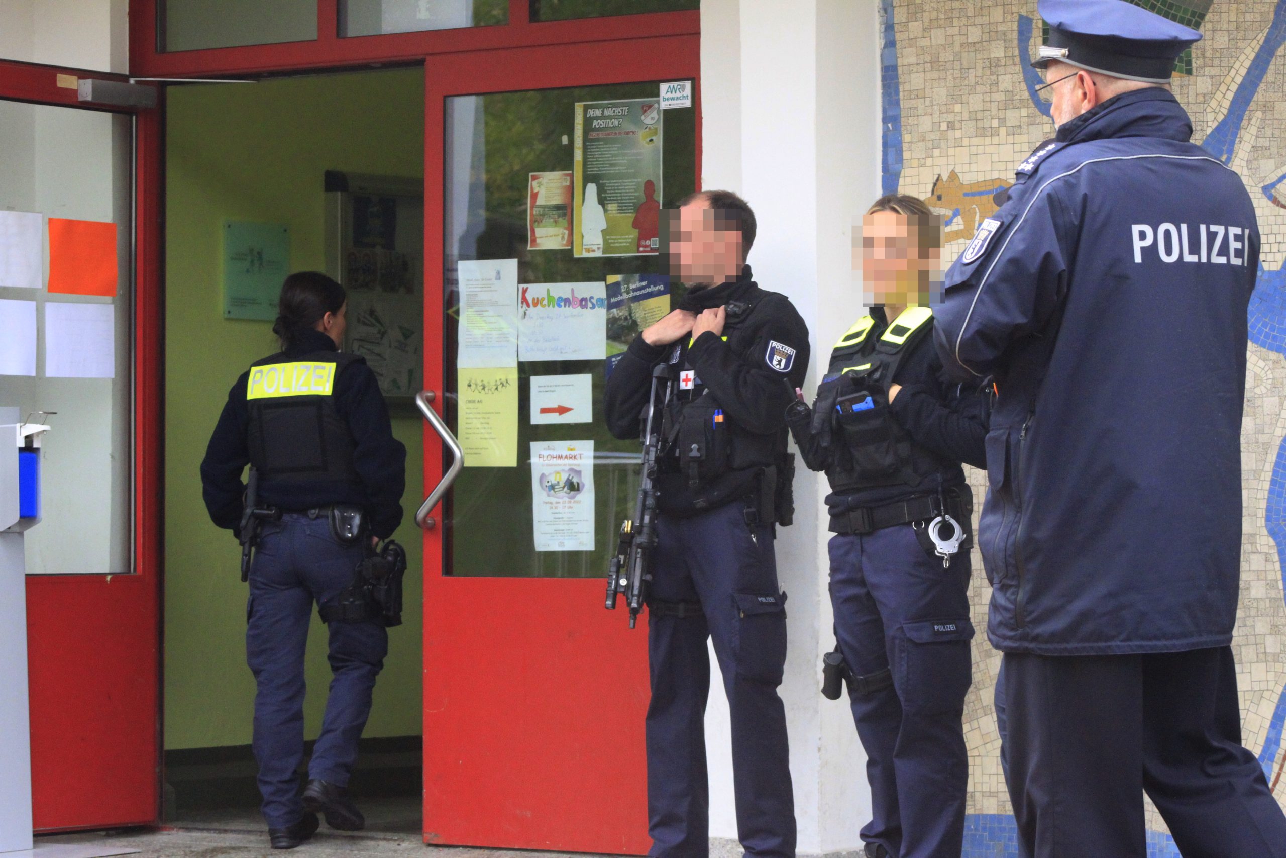 Mann Ruft In Grundschule An Und Droht Mit Konsequenzen – Polizei Im ...