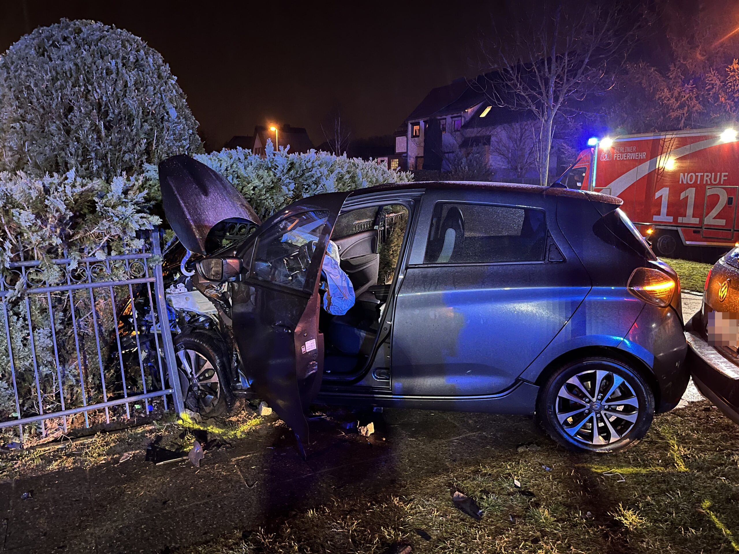 Schwerer Verkehrsunfall In Berlin-Mahlsdorf – Vier Personen Verletzt ...